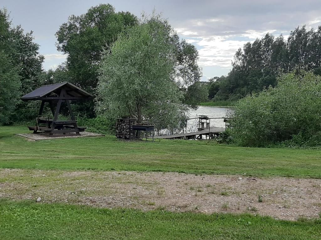 Дома для отпуска Emajõe puhkemaja Sarakuste